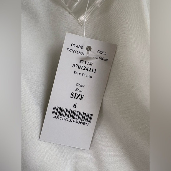 NWT (Flaw) White House Black Market Ecru Tux Jacket, Size 6, Elegant. Feminine - Picture 6 of 9